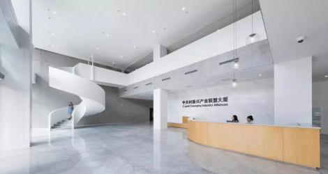 成都海倫天麓銷售中心，東方優(yōu)雅與現(xiàn)代融合的空間縮影！